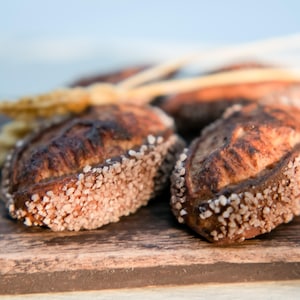 1/12 Miniature round dark bread with seeds, 1/12 scale sourdough bread, French bread, Miniature bakery, Food for dolls, 1/12 scale