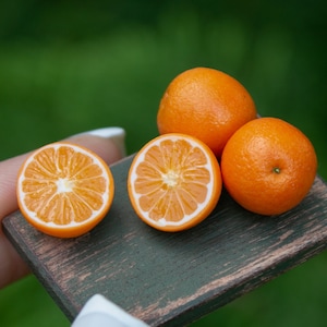 Miniature oranges 1/6 1/12 scale, Halves of oranges, Mini fruits for a dollhouse, Realistic fruits from polymer clay, Dollhouse photo props
