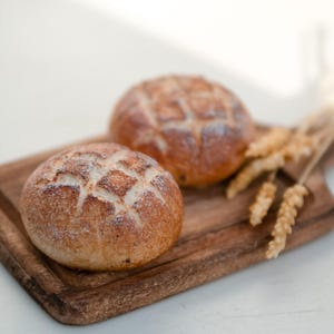 1/6 Miniature round bread, French bread, Miniature bakery, Food for dolls, 1/6 scale, Blythe food, Barbie food