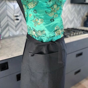 Elegant meets functional apron