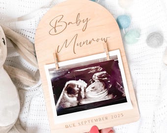 Baby Scan Plaque: Pregnancy Announcement Prop