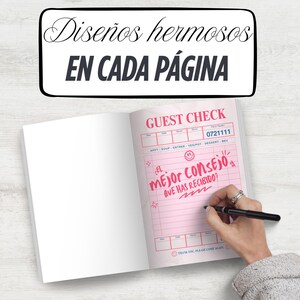 Puede incluir: Cuaderno abierto con una p&aacute;gina de cheque de invitado rosa. El texto "Guest Check" y "El Mejor Consejo Que Has Recibido?" son visibles. La parte superior del cuaderno tiene el texto "Dise&ntilde;os hermosos EN CADA P&Aacute;GINA".