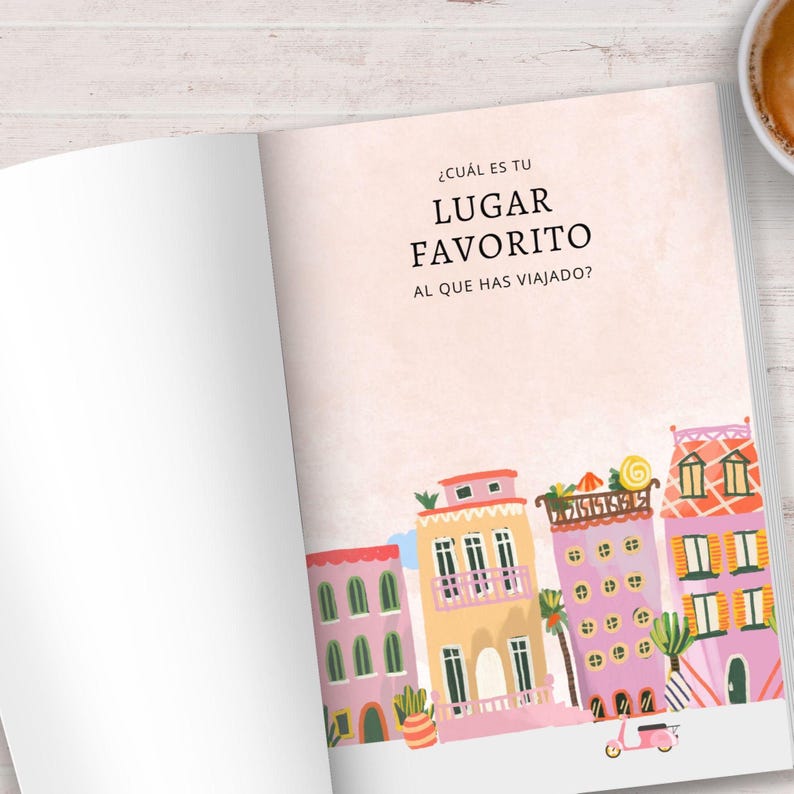 Puede incluir: Libro abierto con el texto "&iquest;CU&Aacute;L ES TU LUGAR FAVORITO AL QUE HAS VIAJADO?" y una colorida ilustraci&oacute;n de edificios. Los edificios son rosas, amarillos y naranjas con varios detalles arquitect&oacute;nicos y una peque&ntilde;a moto rosa.