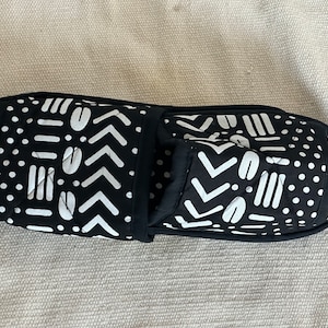 African design slippers - unisex Black/White