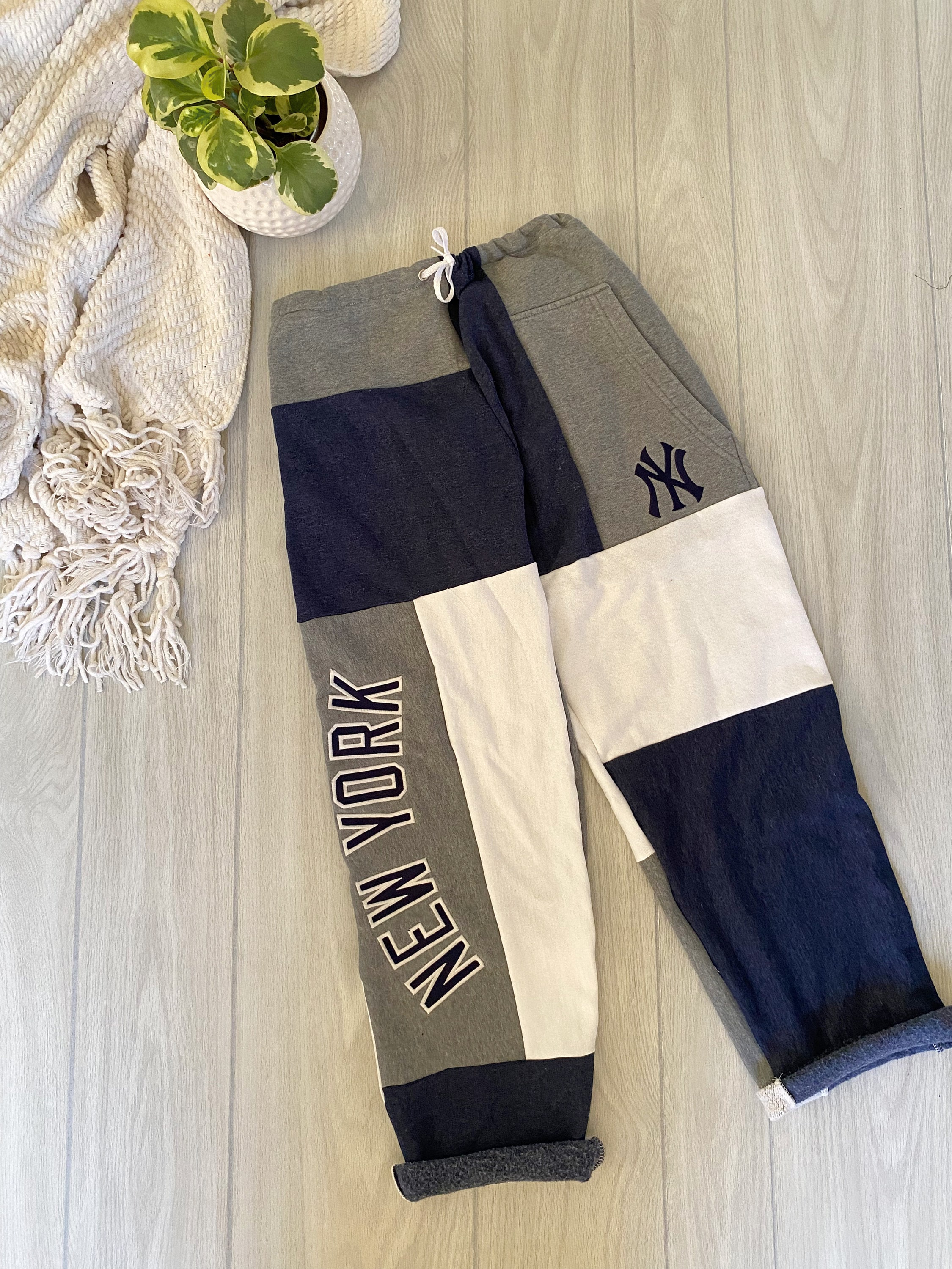 Yankees Sweatpant - Etsy