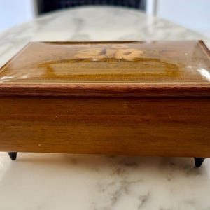 Italian Wood Inlay Music Box, Vintage Jewelry Storage, Floral Inlay, Made in Italy, Unique Gift, Trinket Box