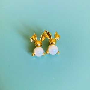 Vintage Gold Tone Bunny Earrings | Bunny with White Faux Pearl Earrings | Cute Bunny Stud Earrings | Avon