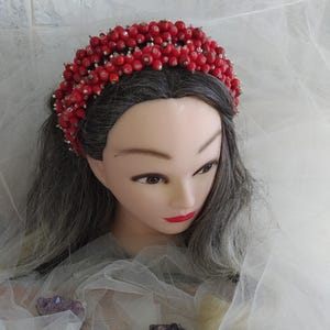 Luxury Double Layer Red Pearl Bridal Crown, Ornate Crimson Headband for Weddings, Elegant Red Queen Tiara, Statement Pearl Hair Accessory