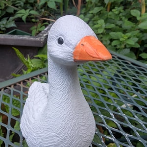 Desk Goose or duck 6&quot; Statue Concrete - Concrete Goose Statue Perfect For Animal Lover Gift 6,&quot; American Dress up goose