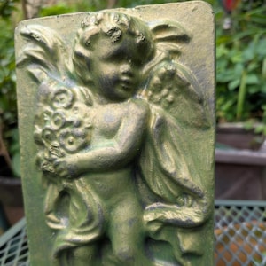 Antique Gold Angel Concrete Plaque: Ornate Wall Hanging Decor