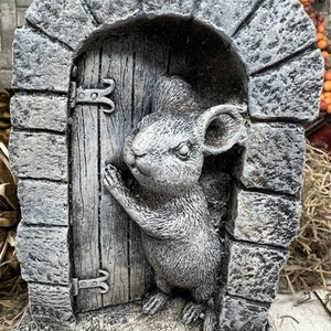 Mouse Door Stone Statue | Concrete Mouse | Garden Outdoor Home | Animal Decoration | Wall Hanging
