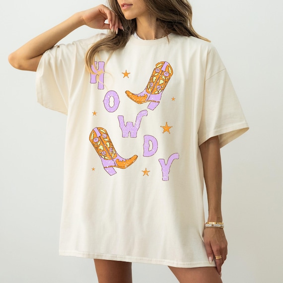 Cowgirl Shirt, Comfort Colors Shirt, Country Concert Shirt, Howdy Tshirt, Girls Oversized Shirt, Western Graphic Tee, Cute Western Shirt