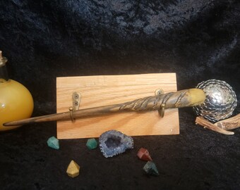 Handgemachter 25cm Zauberstab aus Kiefernholz