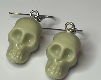 Spooky Skull Dangle Earrings: Halloween Goth Jewelry