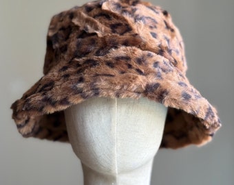 Leopard Faux Fur Bucket Hat: Plush Fall Fashion