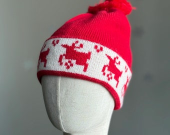 Reindeer Pom Pom Beanie: Festive Knit Christmas Hat