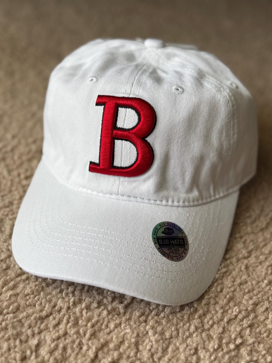 Letter B Embroidered Baseball Hat: Personalized Initial Cotton Cap