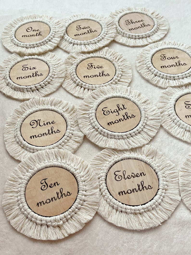 Boho Wooden monthly Discs Double sided Milestones Macrame Photo Prop Baby Gift Pregnancy Gift Eater Gift for Mom to be image 2