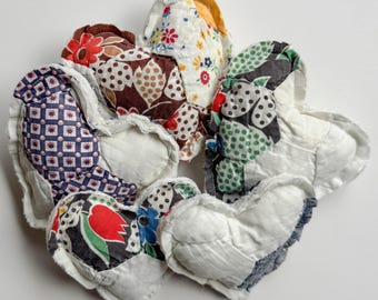 Set of 5 vintage feedsack grandmother’s flower garden hearts, vintage quilt hearts, stuffed valentine hearts, bowl filler, 3 medium 2 small