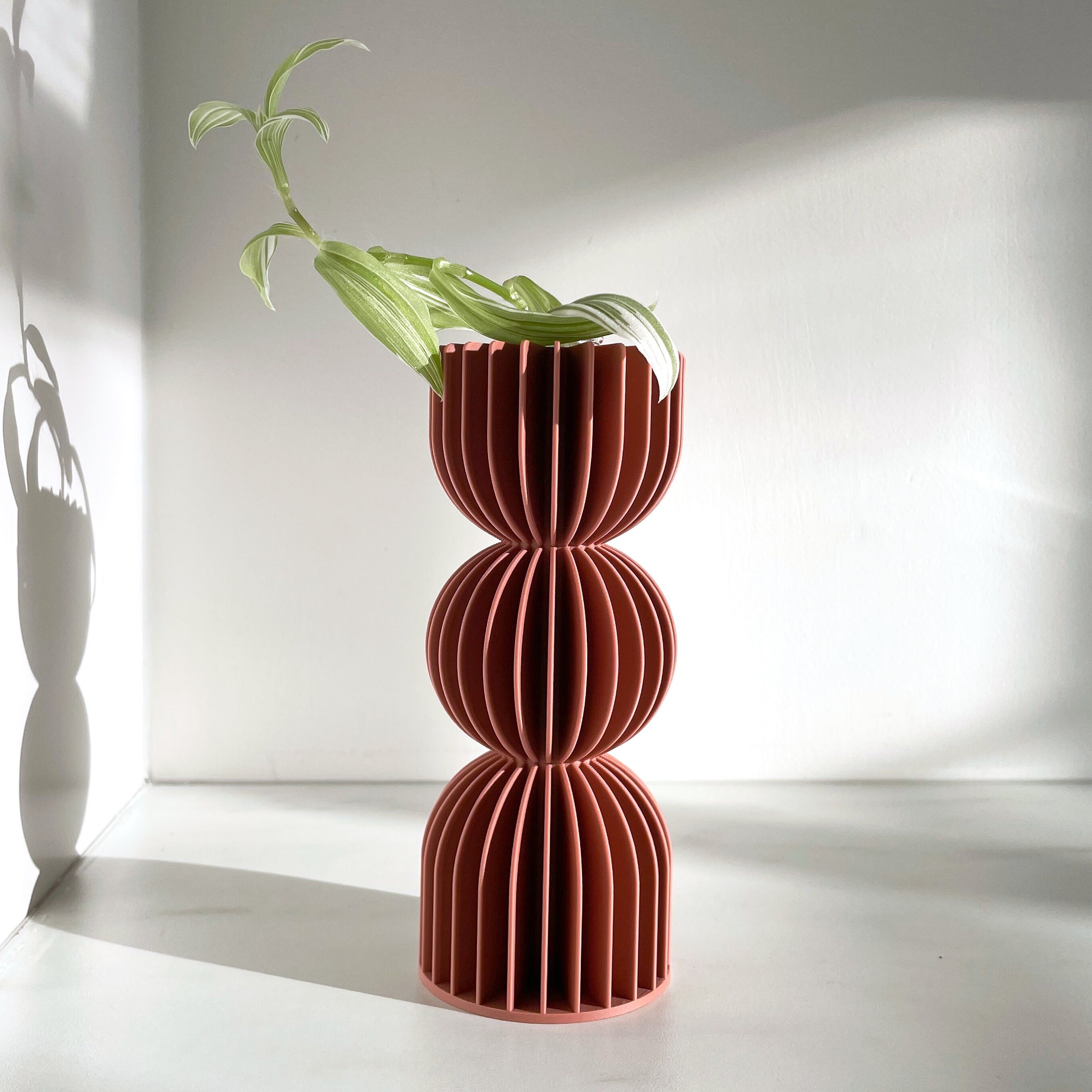 Japandi Minimalist Flower Vase / Modern Bauhaus Bud Vase / 3D