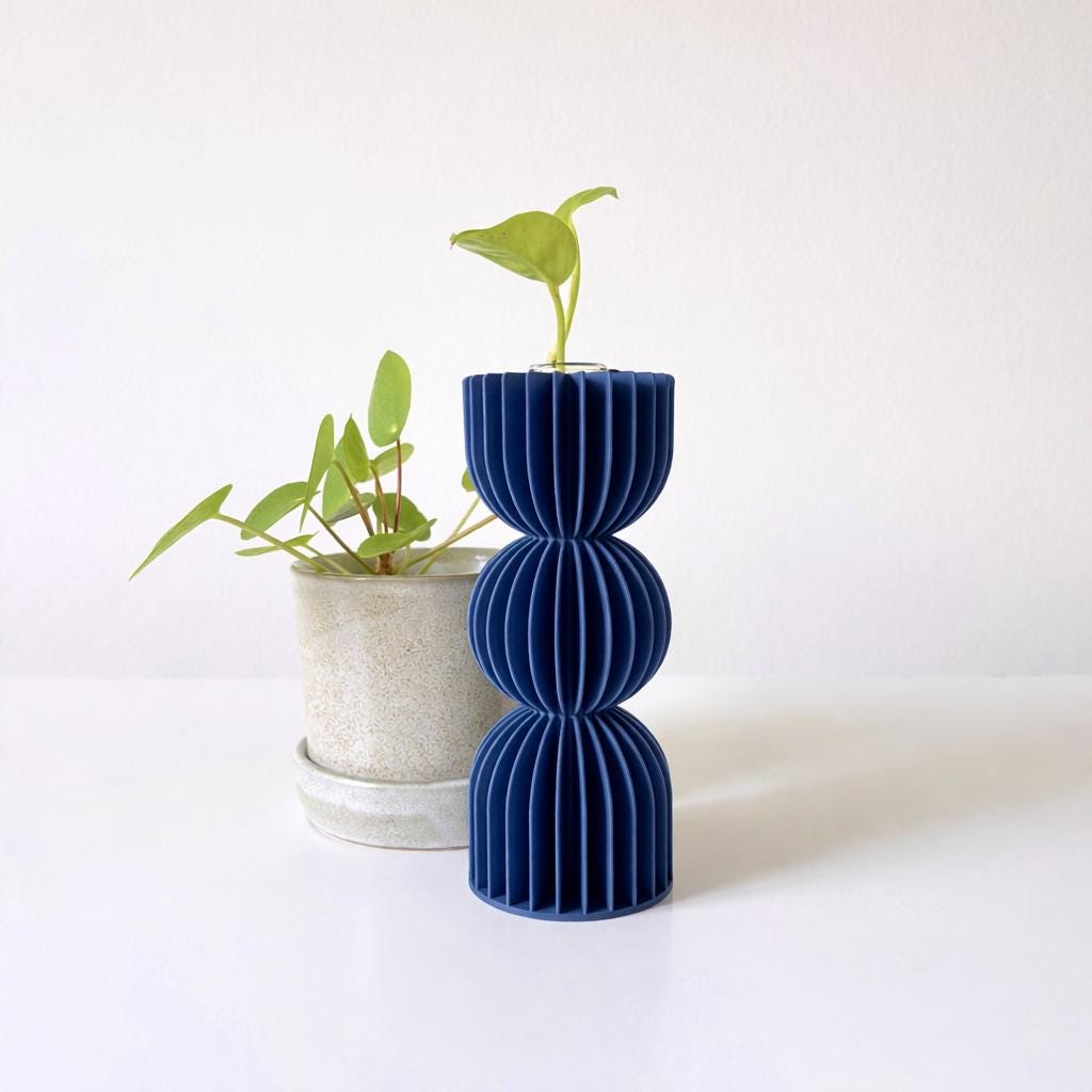 Japandi Minimalist Flower Vase / Modern Bauhaus Bud Vase / 3D