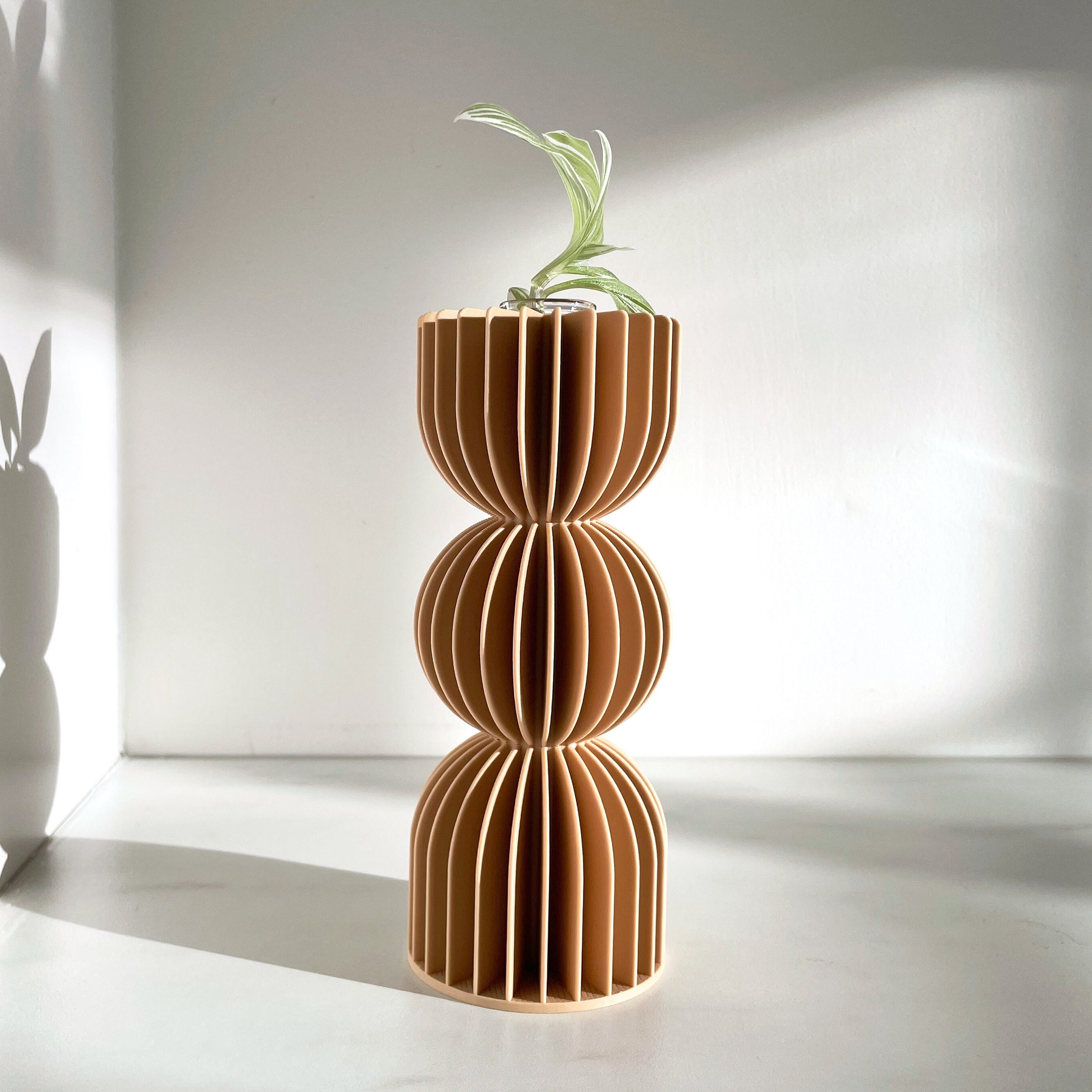 Japandi Minimalist Flower Vase / Modern Bauhaus Bud Vase / 3D