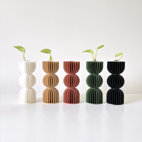 Japandi Minimalist Flower Vase / Modern Bauhaus Bud Vase / 3D