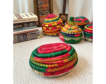 Traditional Handwoven Basket - Ethiopian - Muday (ሙዳይ) - Jewelry / Keys Box - Storage - Oval - Red/Green/Yellow