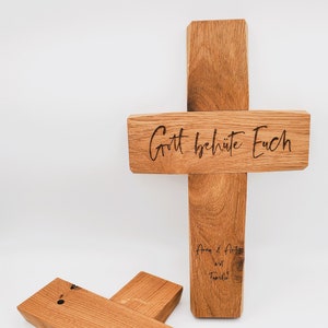 Wooden cross with individual engraving