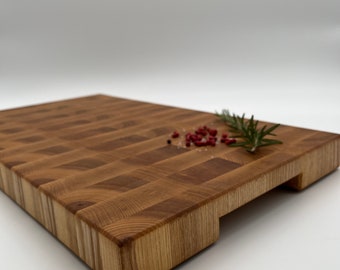 End grain cutting board, ash, handmade, recessed handle and rubber feet