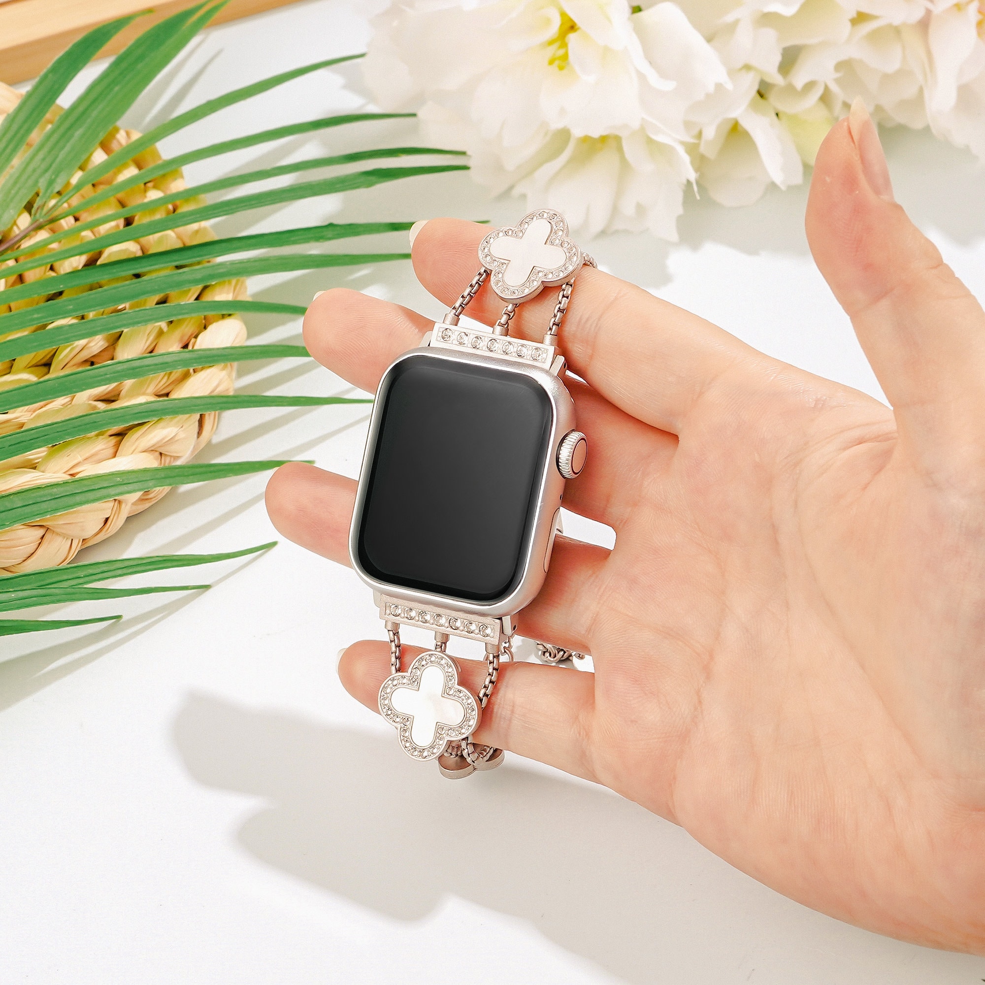 Four Leaf Clover Apple Watch Band, Bling Lucky Charm Strap for  display picture 1