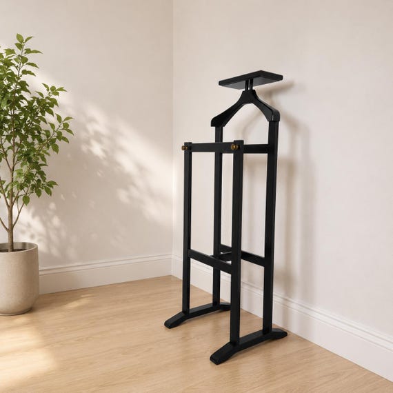 IKEA Soknedal Bodengarderobe, Kleiderständer aus Holz, Schwarz, skandinavisches Design, Neu im Karton