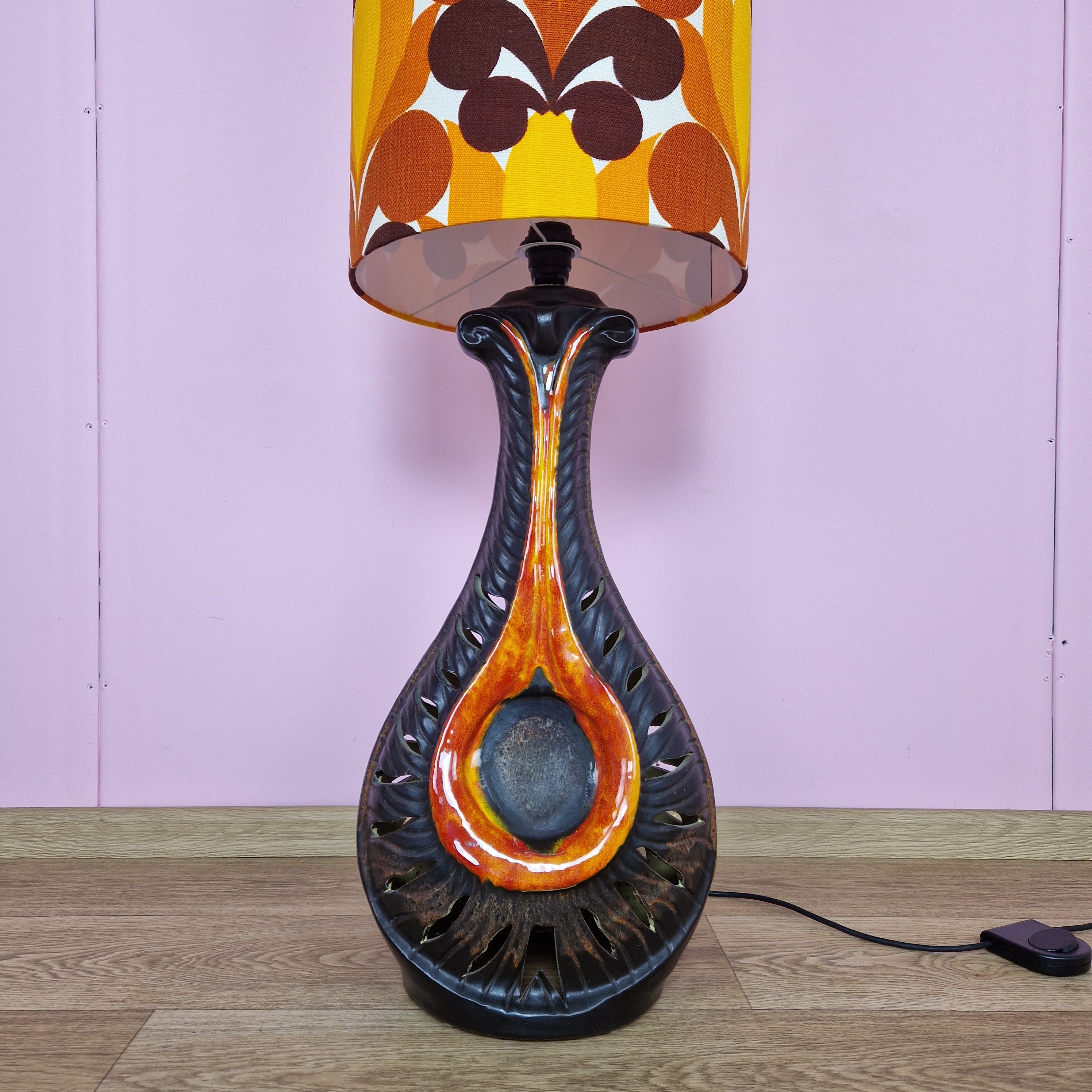 Fat lava floor lamp online