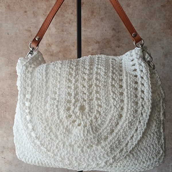 sac au crochet à rabat