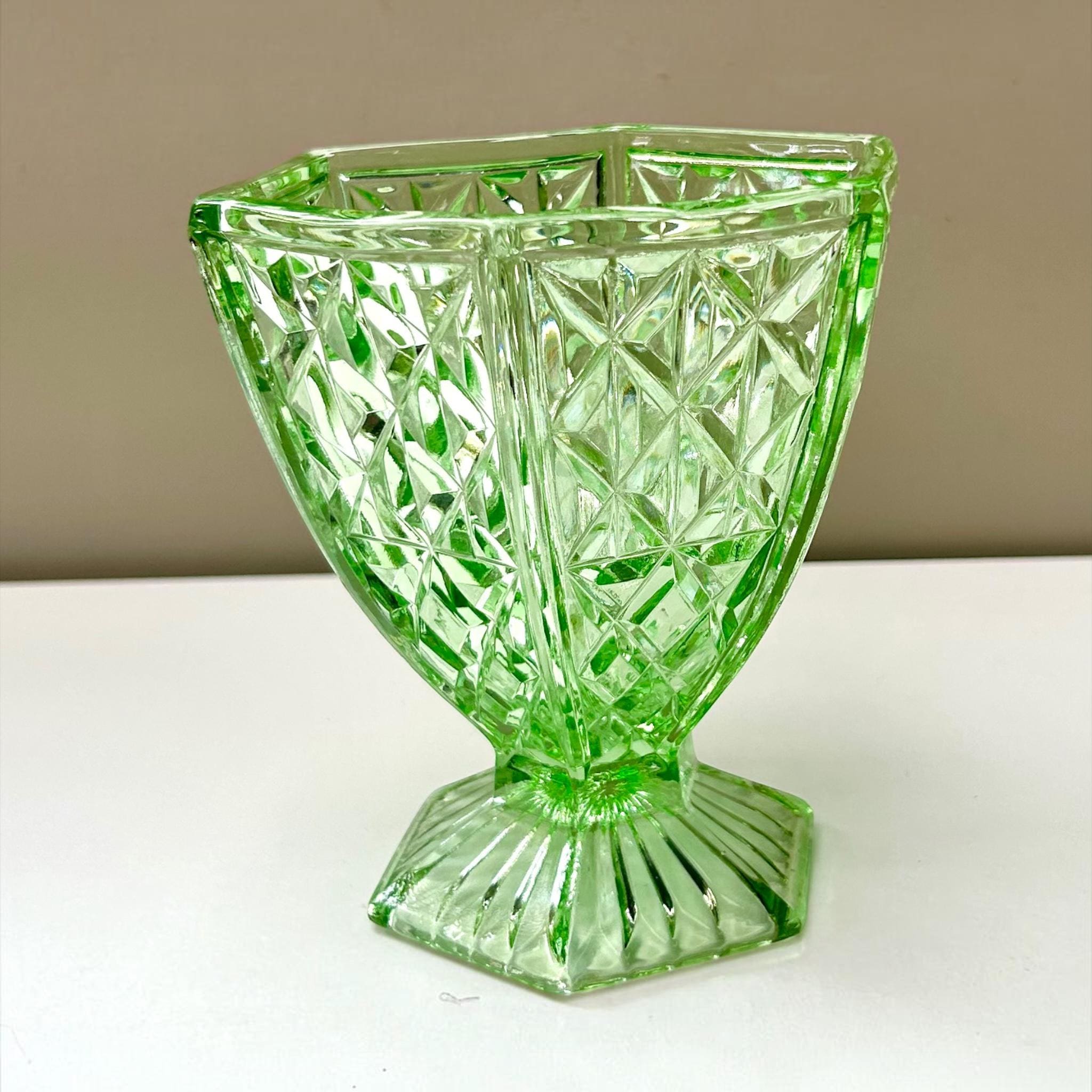 翡翠の花瓶 - Etsy 日本