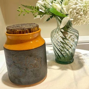 Vintage Hanstan & Sons Australian Pottery Canister - Retro 1970s Flour Jar for Mid-Century Modern Farmhouse Kitchen