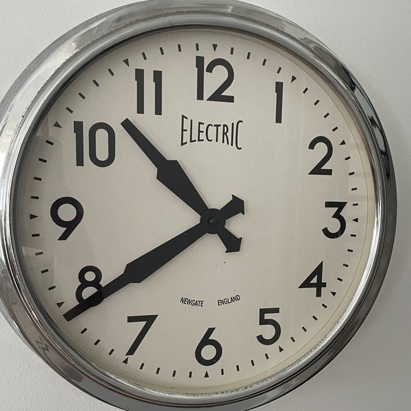 Vintage Newgate 1950s large silver black and white faced wall clock -  Iconic design