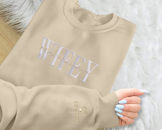 Felpa Da Sposa Ricamata Donna – Maglione Girocollo Per Addio Al Nubilato, Anniversario, Matrimonio - copertina
