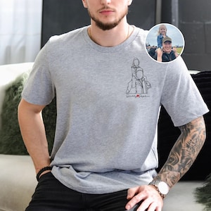 お父さんへのパーソナライズされたポートレートTシャツ、父の日シャツ、カスタム写真アウトラインTシャツ、お父さんへの父の日ギフト、新米パパへのポートレートギフト Heather Grey