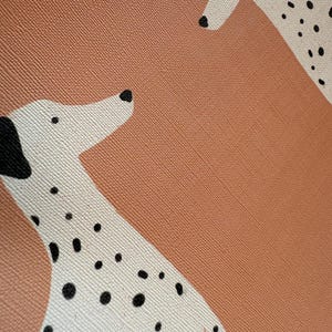 Papier peint chien dalmatien : beige pêche, amovible image 8