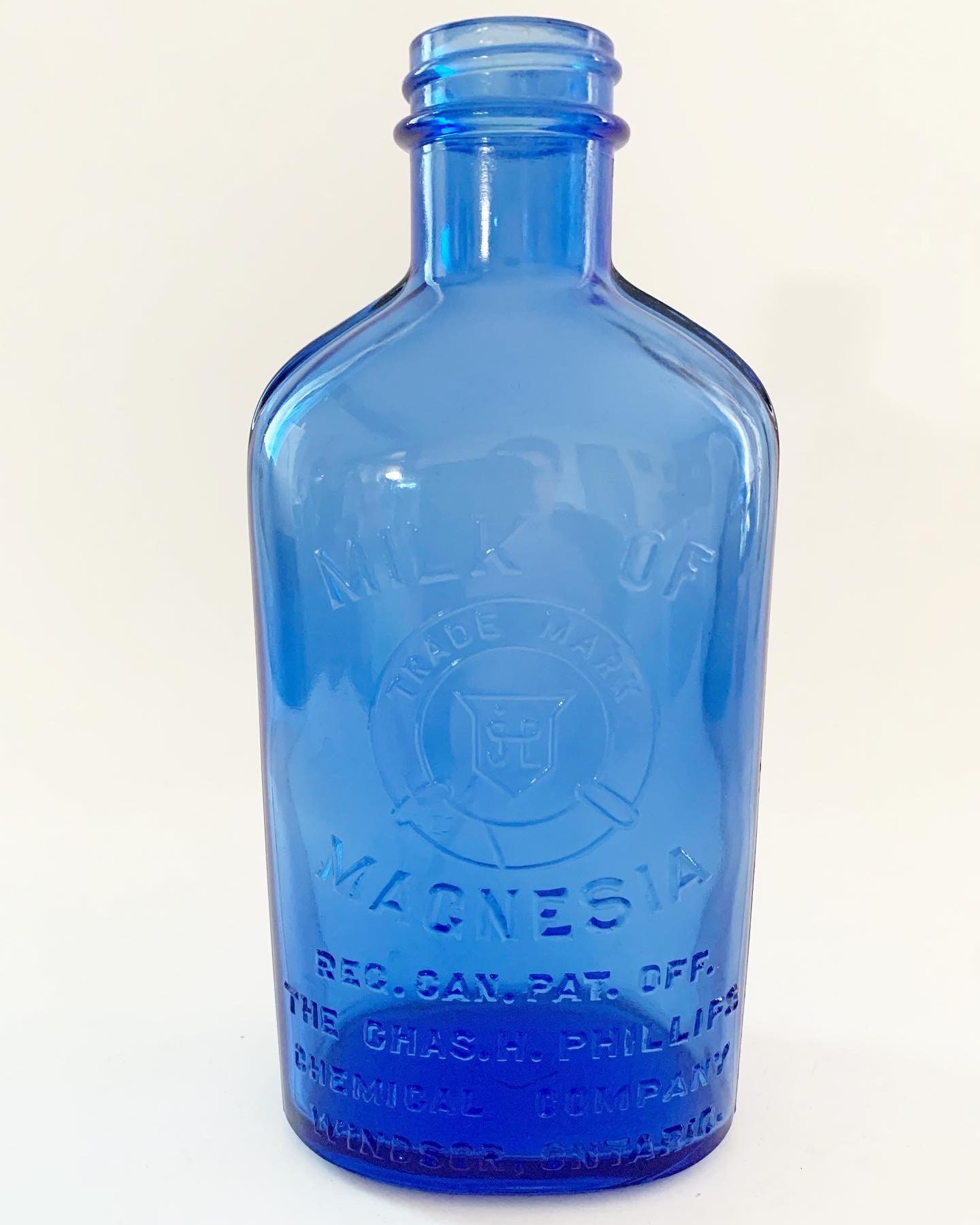 Set of 2 Antique Art Deco 1920's Milk Glass Marinello Beauty Cream Jars Art  Deco Glass Bottles Vintage 20's Vanity Decor 