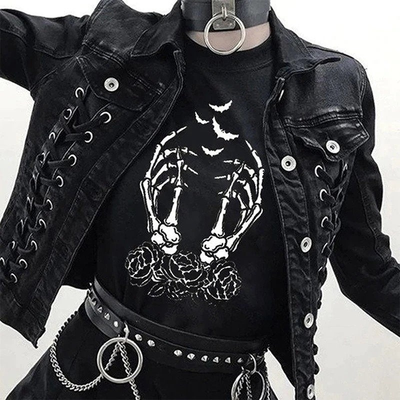 goth female clothes