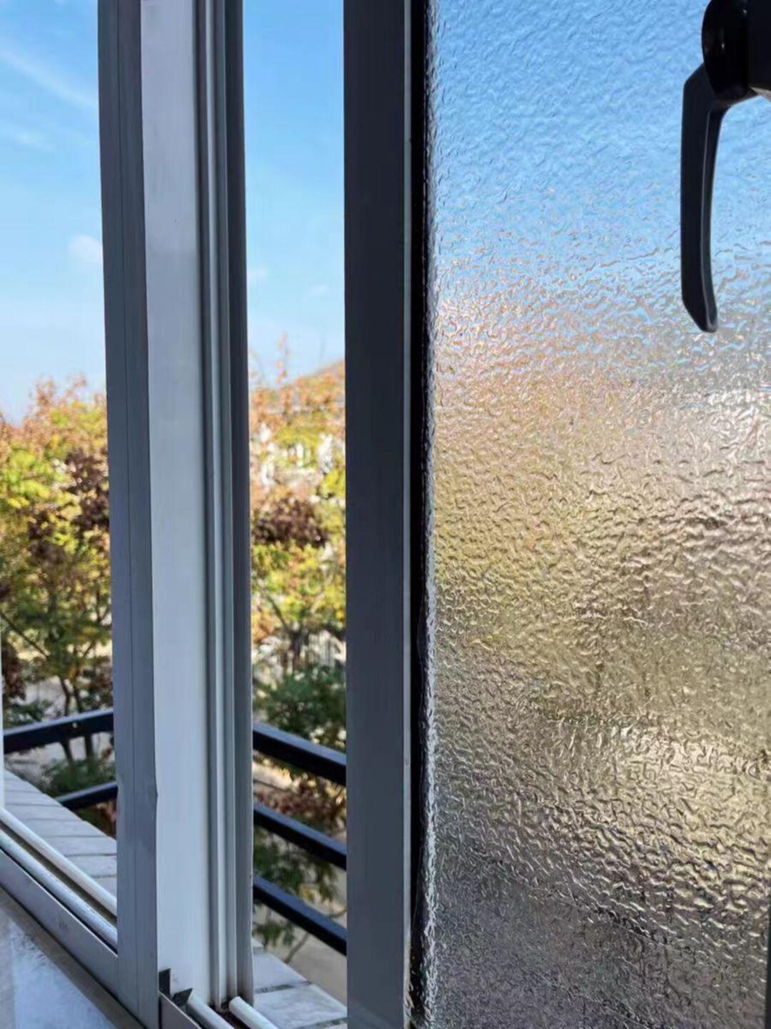 3D Ripple Glass Window Film - Semi-transparent Frosted Privacy Cling ...
