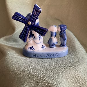 windmill delft blue holland