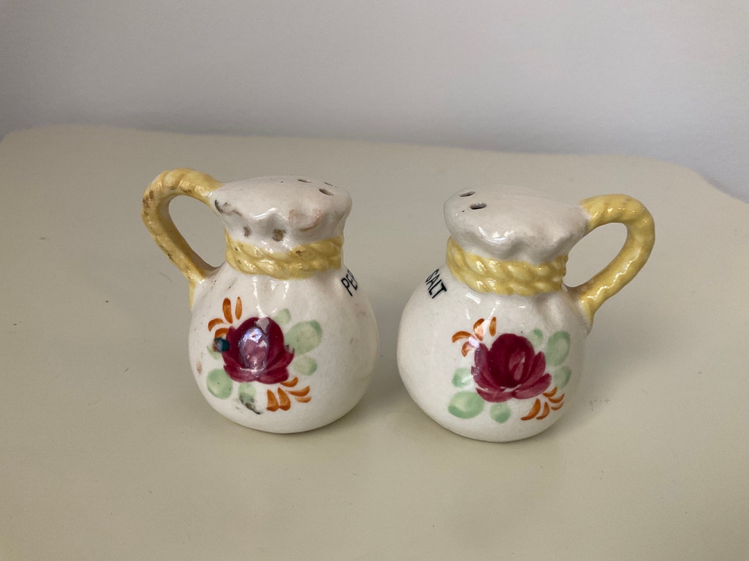 Vintage Tiny Salt and Pepper Shaker Etsy