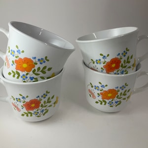 Vintage Corning wear/Corelle  coffee/tea cups