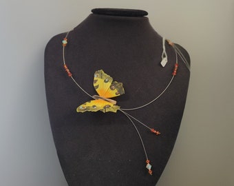 Saffron “envolée” necklace, medium model