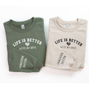 Sudadera La vida es mejor con mis niños, sudadera para mamá de niños con nombres de niños, sudadera con cuello redondo para mamá de niños, camiseta para mamá de niños, regalo para el día de la madre