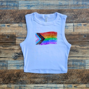 Unterstützen Sie Gay Pride Crop, lgbtqia Crop, Hass sieht an Ihnen klebrig aus, sagen Sie nicht Desantis Crop Tank, Gay Pride Crop Tank Top, Womens Pride Flag Crop