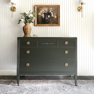 sage green midi satin dress Bellina with Detachable Bow Indianwear Bridalwear Asianwear Designerwear Pakistaniwear in Spain main image 1
